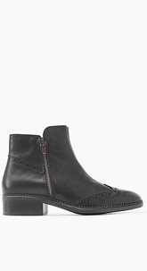 Leder-Stiefelette mit Budapester Muster