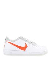 NIKE Low Sneakers & Tennisschuhe